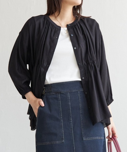 ikka(イッカ)の「【お得だ値】シアシャーリングブラウスアンサンブル【2点セット】(シャツ/ブラウス・レディース・グリーン/オフホワイト/ブラック/グレイッシュベージュ・S/M/L)」の1枚目の写真