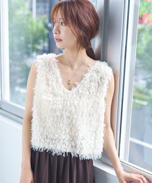 mysty woman（ミスティウーマン）の「2WAYフラッフィーベスト 584675（ベスト・レディース・グレー/アイボリー/ブラック・FREE）」の2枚目の写真