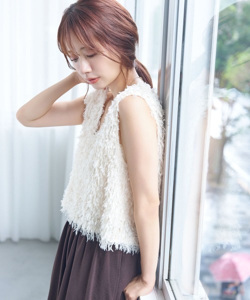 mysty woman（ミスティウーマン）の「2WAYフラッフィーベスト 584675（ベスト・レディース・グレー/アイボリー/ブラック・FREE）」の22枚目の写真