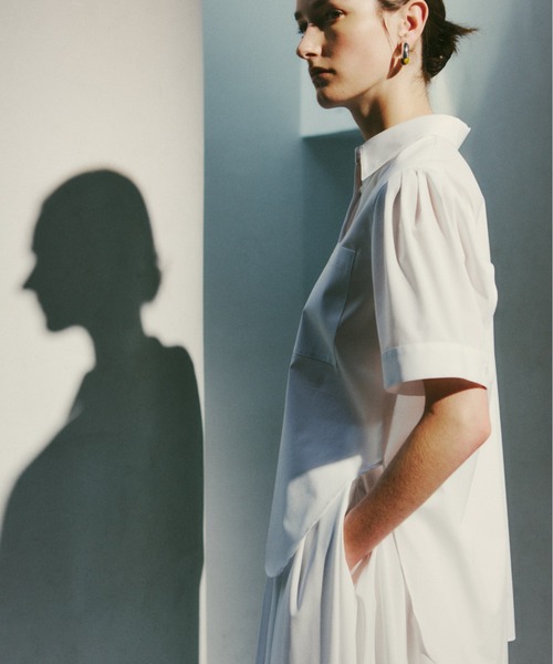 ほぼ未使用✨️23AW　アドーア　クリアコットンブラウス　ピンタック　ボウタイ ほぼ未使用✨️23AW アドーア クリアコットンブラウス ピンタック