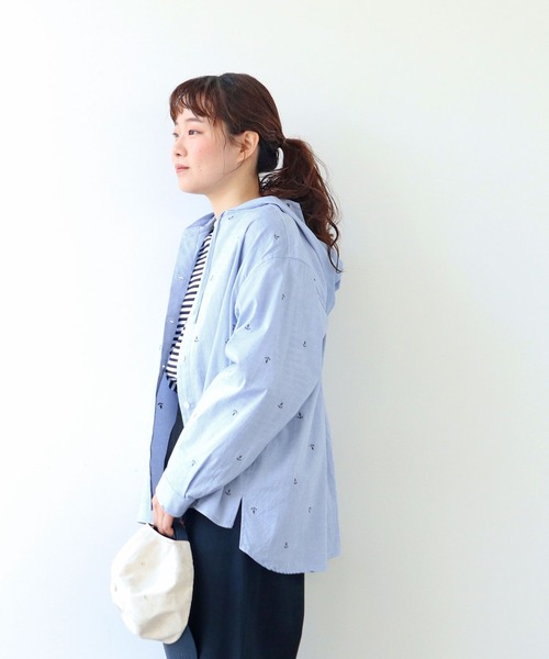 PAR ICI（パーリッシィ）の「オックス/デニム イカリ刺繍フードシャツ（シャツ/ブラウス・レディース・サックスブルー/ホワイト/インディゴブルー・FREE）」の14枚目の写真
