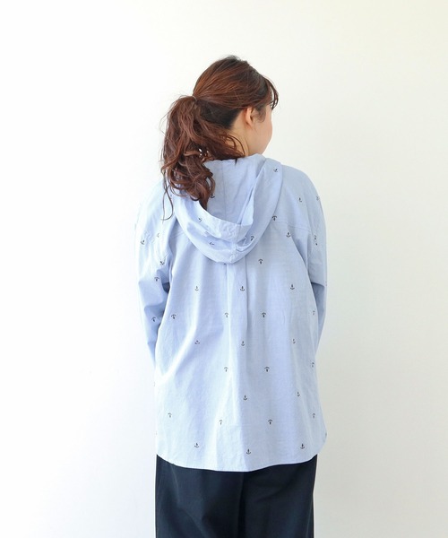 PAR ICI（パーリッシィ）の「オックス/デニム イカリ刺繍フードシャツ（シャツ/ブラウス・レディース・サックスブルー/ホワイト/インディゴブルー・FREE）」の15枚目の写真