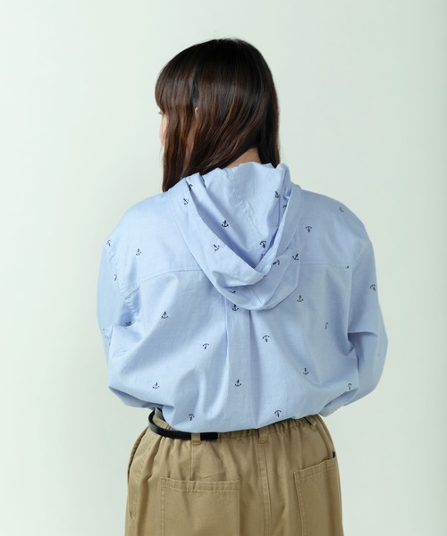PAR ICI(パーリッシィ)の「オックス/デニム イカリ刺繍フードシャツ(シャツ/ブラウス・レディース・サックスブルー/ホワイト/インディゴブルー・FREE)」の19枚目の写真