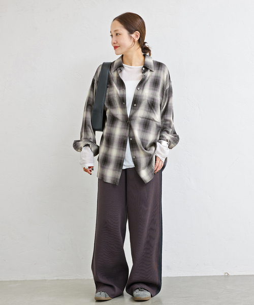 JOURNAL STANDARD（ジャーナルスタンダード）の「《追加5》クルーネックシアーロングTシャツ（Tシャツ/カットソー・レディース・ブラウン系その他/ブラック/イエロー/ホワイト・FREE）」の5枚目の写真