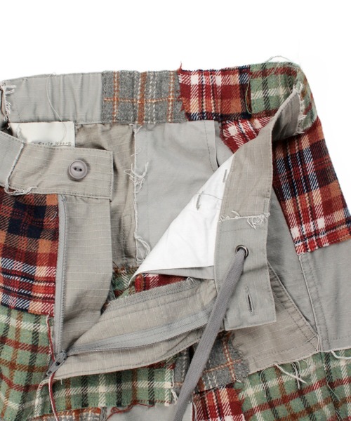 Universal Style Wear（ユニバーサルスタイルウェア）の「Universal Style Wear パッチワーク パンツ（その他パンツ・メンズ・スミクロ/グレー/オフホワイト/カーキ・X-LARGE/LARGE/MEDIUM）」の12枚目の写真