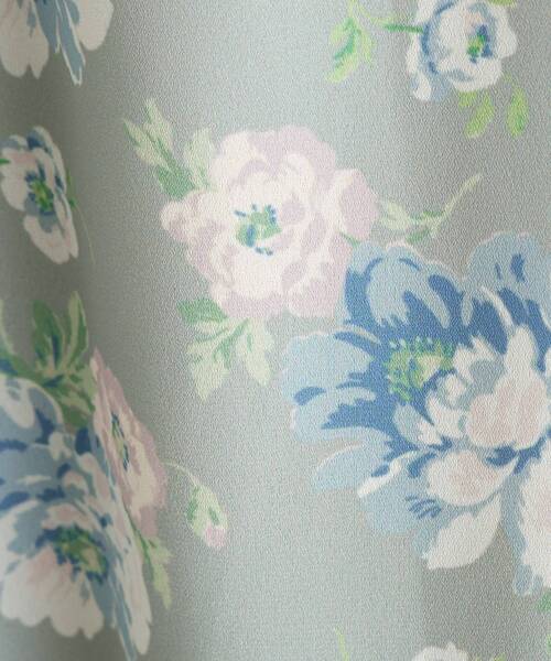 【美品♡ふんわり】ローラアシュレイ　シフォンフラワーフレアワンピース　L　水色 LAURA ASHLEY（ローラアシュレイ）の「【洗える／華やか見え