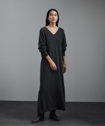 ADAM ET ROPE' ベージュ ロング丈 Vネック 半袖 ワンピース ADAM ET ROPE´ ベージュ ロング丈 Vネック 半袖 ワンピース