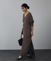 SALON adam et rope'（サロン アダム エ ロペ）の「カシミヤニットVネックワンピース（ワンピース）」