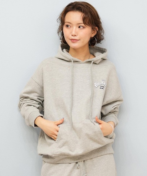 BILLABONG(ビラボン)の「BILLABONG/ビラボン バックプリントパーカー セットアップ対応 BF014-022(パーカー・レディース・ヘザーグレー/スミクロ/ホワイト/ピンク・M/L)」の16枚目の写真