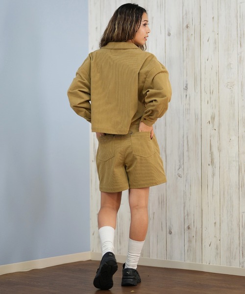 RVCA（ルーカ）の「RVCA/ルーカ コーデュロイシャツ ショート丈 セットアップ対応 BF044-110（シャツ/ブラウス・レディース・マスタード/グレイッシュブルー/ブラック・M）」の16枚目の写真