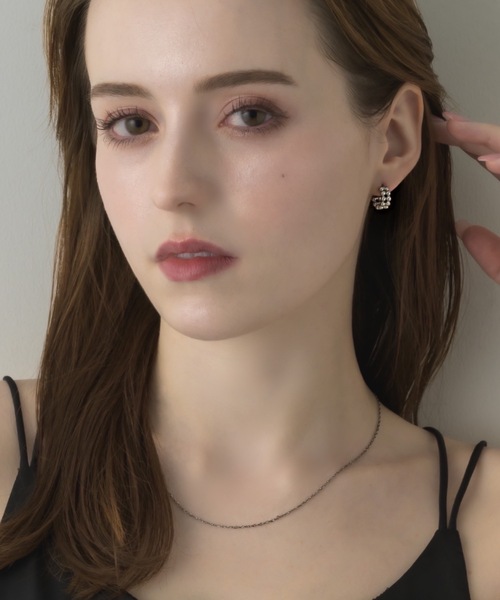 muku(ムク)の「PIERCE/BALL DOUBLE LINE(ピアス(両耳用)・レディース・ゴールド/シルバー・FREE)」の15枚目の写真