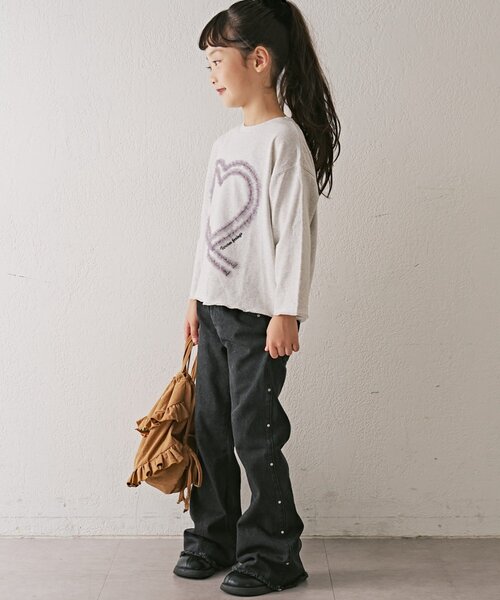 CIAOPANIC TYPY（チャオパニックティピー）の「【WEB限定】【KIDS】ピグメント加工ハートモチーフ長袖カットソー（Tシャツ/カットソー・キッズ・キャメル/バーガンディー/ブルー/チャコールグレー/グレー/アイボリー・110/150/130）」の15枚目の写真