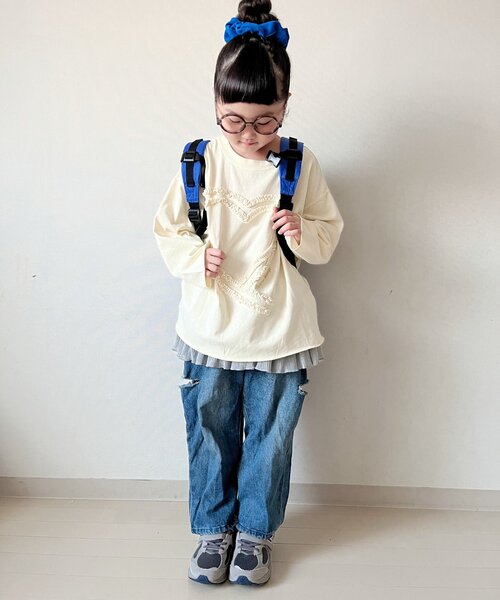 CIAOPANIC TYPY（チャオパニックティピー）の「【WEB限定】【KIDS】ピグメント加工ハートモチーフ長袖カットソー（Tシャツ/カットソー・キッズ・キャメル/バーガンディー/ブルー/チャコールグレー/グレー/アイボリー・110/150/130）」の17枚目の写真