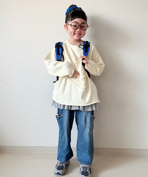 CIAOPANIC TYPY（チャオパニックティピー）の「【WEB限定】【KIDS】ピグメント加工ハートモチーフ長袖カットソー（Tシャツ/カットソー・キッズ・キャメル/バーガンディー/ブルー/チャコールグレー/グレー/アイボリー・110/150/130）」の18枚目の写真