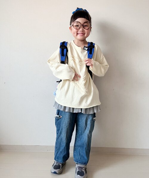 CIAOPANIC TYPY（チャオパニックティピー）の「【WEB限定】【KIDS】ピグメント加工ハートモチーフ長袖カットソー（Tシャツ/カットソー・キッズ・キャメル/バーガンディー/ブルー/チャコールグレー/グレー/アイボリー・110/150/130）」の19枚目の写真