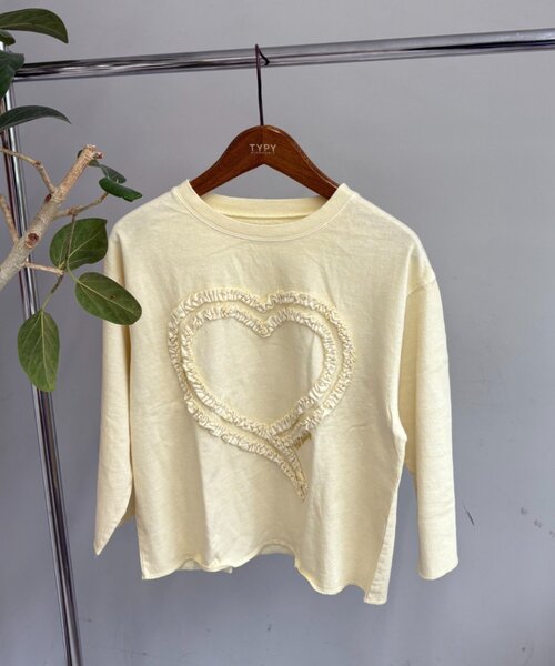 CIAOPANIC TYPY（チャオパニックティピー）の「【WEB限定】【KIDS】ピグメント加工ハートモチーフ長袖カットソー（Tシャツ/カットソー・キッズ・キャメル/バーガンディー/ブルー/チャコールグレー/グレー/アイボリー・110/150/130）」の21枚目の写真