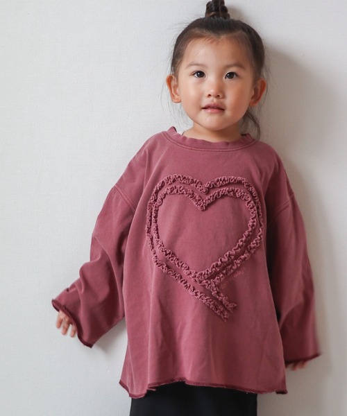 CIAOPANIC TYPY（チャオパニックティピー）の「【WEB限定】【KIDS】ピグメント加工ハートモチーフ長袖カットソー（Tシャツ/カットソー・キッズ・キャメル/バーガンディー/ブルー/チャコールグレー/グレー/アイボリー・110/150/130）」の6枚目の写真