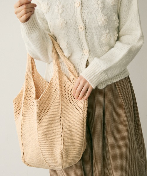 Crisp(クリスプ)の「メランジナチュラルニットバッグ(ハンドバッグ・レディース・ベージュ/アイボリー・FREE)」の13枚目の写真