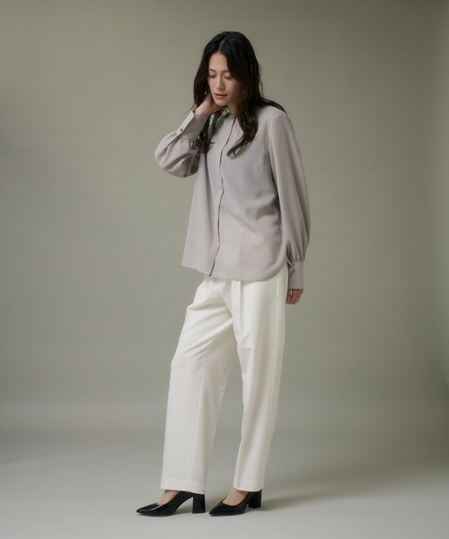 I.T.'S international（イッツインターナショナル）の「シアーノーカラーブラウス（シャツ/ブラウス・レディース・オフホワイト/グレー/ブラック・9号）」の10枚目の写真