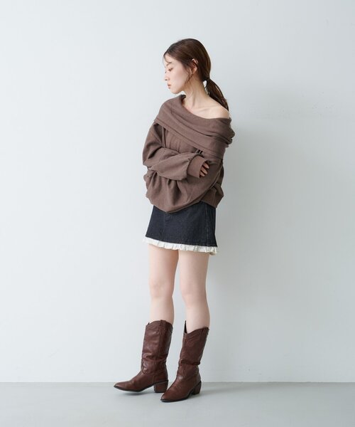Kastane（カスタネ）の「【2025AWカタログ】オフショルスウェット（スウェット・レディース・ネイビー/グレー/ブラウン・MEDIUM/SMALL）」の22枚目の写真