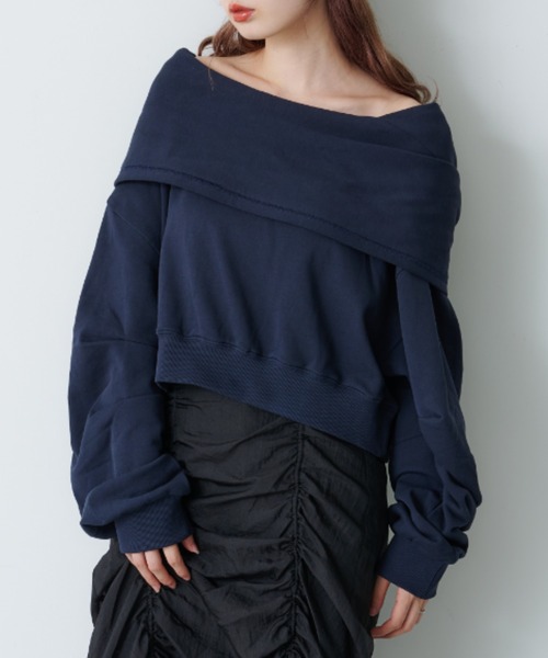 Kastane（カスタネ）の「【2025AWカタログ】オフショルスウェット（スウェット・レディース・ネイビー/グレー/ブラウン・MEDIUM/SMALL）」の3枚目の写真
