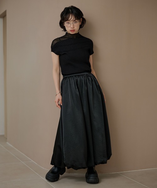 LAULEN(ローレン)の「gather balloon satin long skirt /ギャザーバルーンサテンロングスカート(スカート・レディース・ブラウン/アイボリー/ブラック・L/M/S)」の8枚目の写真