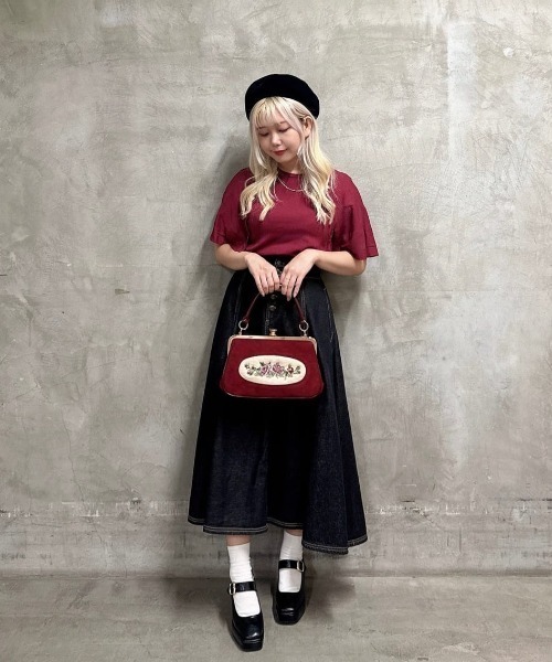 an another angelus（アンアナザーアンジェラス）の「チェーン付きダブル釦2wayケープニット（ニット/セーター・レディース・ライトベージュ/ブラック/ワインレッド・FREE）」の13枚目の写真