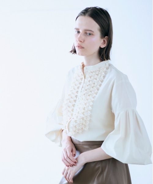 新品未使用　MARILYN MOON タックフリルシャツ modern tuck frill blouse（シャツ/ブラウス）｜Marilyn Moon