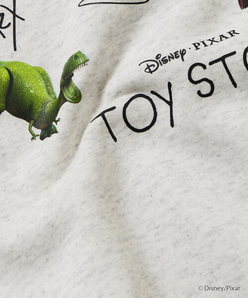 FREAK'S STORE（フリークスストア）の「限定展開 TOY STORY/トイ・ストーリー / 別注 バックプリント クルーネックスウェット / RANDOM（スウェット・メンズ・ピンク/ネイビー/アッシュグレー/ブラック・LARGE/MEDIUM/SMALL）」の7枚目の写真