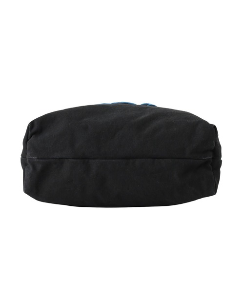 X-girl(エックスガール)の「THE X-GIRL IS NUMBER ONE TOTE BAG(トートバッグ・レディース・ブラック/カモフラージュ・ONE SIZE)」の7枚目の写真