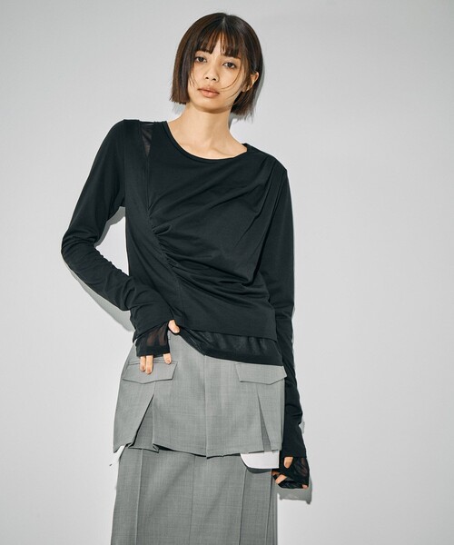 UNITED TOKYO（ユナイテッドトウキョウ）の「スラッシュレイヤーT｜ウォッシャブル/レイヤードトップス/シアートップス/ロンT/冬服（Tシャツ/カットソー・レディース・ライトブルー/ブラック/ホワイト・FREE）」の6枚目の写真