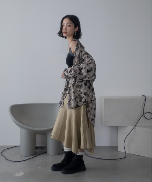 VACANCY(ヴァカンシー)の「デザート風編み上げブーツ(ブーツ・レディース・ブラック/キャメル・LARGE/MEDIUM)」の10枚目の写真