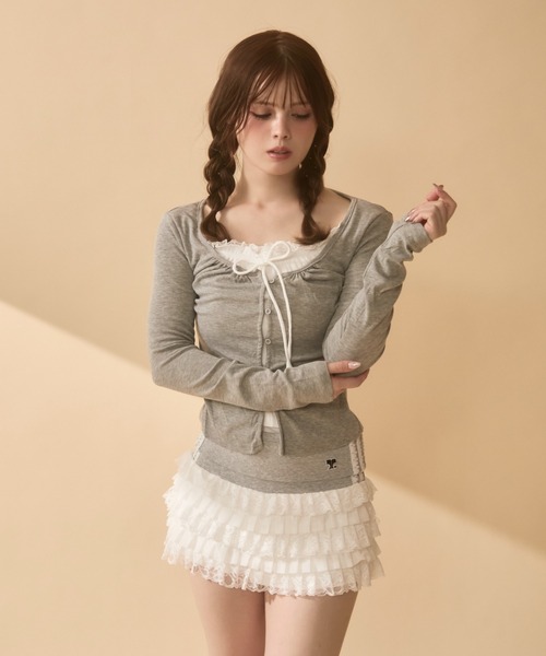 TITTY&CO.（ティティーアンドコー）の「レイヤード風フリルギャザートップス（Tシャツ/カットソー・レディース・ベージュ/ブラック/グレー/ラベンダー・FREE）」の20枚目の写真