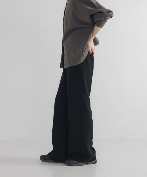 URBAN RESEARCH（アーバンリサーチ）の「ストレッチフレアイージーパンツ（その他パンツ・レディース・ブラック/チャコールグレー・36/40/38）」の14枚目の写真