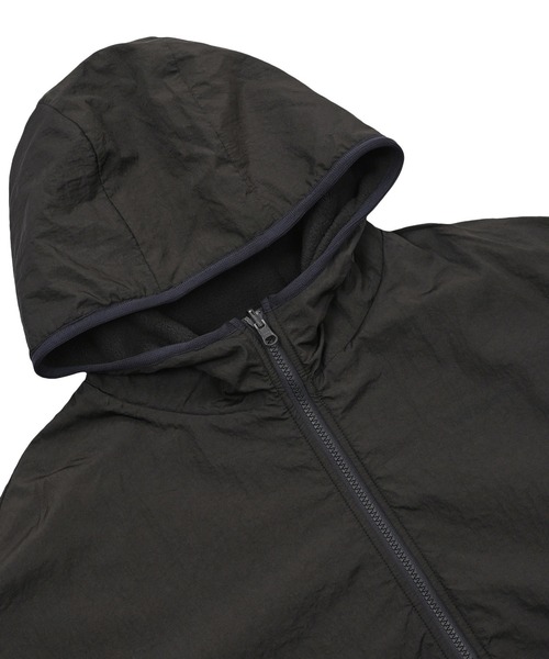 NEW BALANCE（ニューバランス）の「リバーシブルボアジャケット（ブルゾン・レディース・カーキ/ダークグレー・SMALL/MEDIUM/LARGE/X-LARGE）」の12枚目の写真