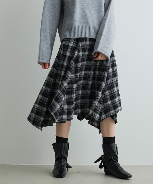 Mirette(ミレット)の「アシンメトリーヘムチェックミディスカート / Asymmetry Hem Check Midi Skirt(スカート・レディース・ブラック/ブラウン・MEDIUM/SMALL)」の5枚目の写真