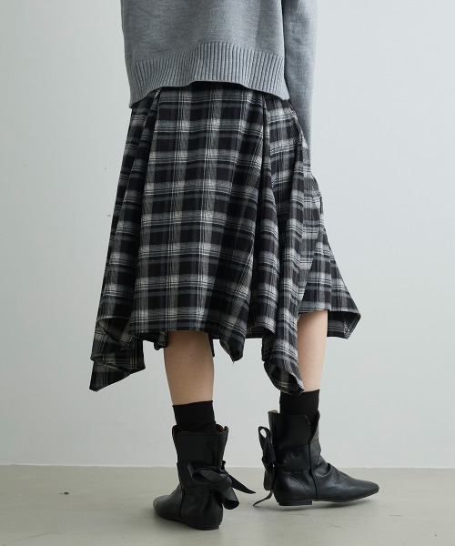 Mirette(ミレット)の「アシンメトリーヘムチェックミディスカート / Asymmetry Hem Check Midi Skirt(スカート・レディース・ブラック/ブラウン・MEDIUM/SMALL)」の8枚目の写真