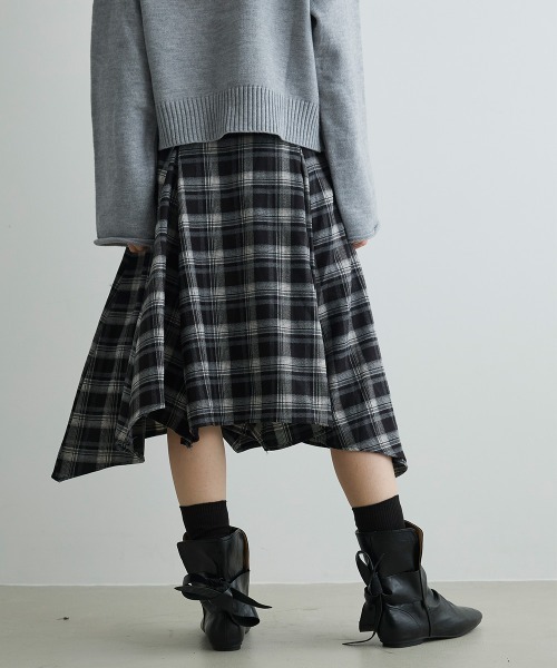 Mirette(ミレット)の「アシンメトリーヘムチェックミディスカート / Asymmetry Hem Check Midi Skirt(スカート・レディース・ブラック/ブラウン・MEDIUM/SMALL)」の9枚目の写真