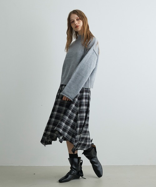 Mirette(ミレット)の「アシンメトリーヘムチェックミディスカート / Asymmetry Hem Check Midi Skirt(スカート・レディース・ブラック/ブラウン・MEDIUM/SMALL)」の11枚目の写真
