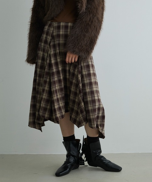 Mirette(ミレット)の「アシンメトリーヘムチェックミディスカート / Asymmetry Hem Check Midi Skirt(スカート・レディース・ブラック/ブラウン・MEDIUM/SMALL)」の19枚目の写真