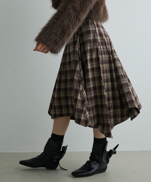 Mirette(ミレット)の「アシンメトリーヘムチェックミディスカート / Asymmetry Hem Check Midi Skirt(スカート・レディース・ブラック/ブラウン・MEDIUM/SMALL)」の22枚目の写真