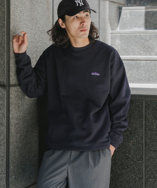 THOUSAND MILE（サウザンドマイル）の「THOUSAND MILE/サウザンドマイル DRAWCORD CREW NECK PULLOVER ラバーロゴ クルーネックスウェット（スウェット・メンズ・ブラック/ライトグレー/チャコール/ネイビー・XS/M/XL/L）」の4枚目の写真