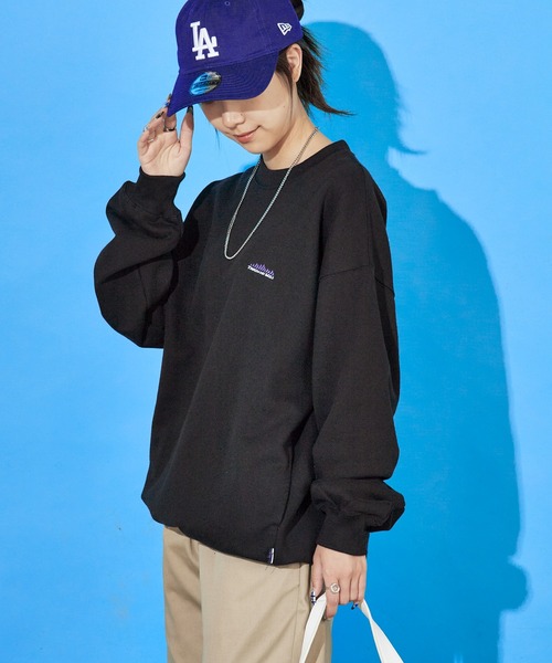 THOUSAND MILE（サウザンドマイル）の「THOUSAND MILE/サウザンドマイル DRAWCORD CREW NECK PULLOVER ラバーロゴ クルーネックスウェット（スウェット・メンズ・ブラック/ライトグレー/チャコール/ネイビー・XS/M/XL/L）」の8枚目の写真