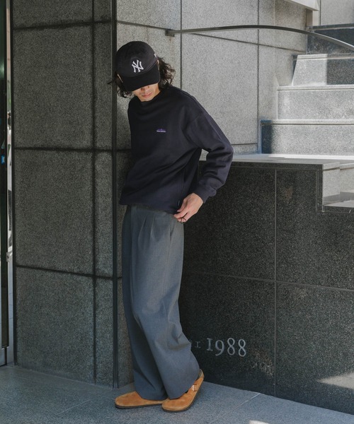 THOUSAND MILE（サウザンドマイル）の「THOUSAND MILE/サウザンドマイル DRAWCORD CREW NECK PULLOVER ラバーロゴ クルーネックスウェット（スウェット・メンズ・ブラック/ライトグレー/チャコール/ネイビー・XS/M/XL/L）」の9枚目の写真