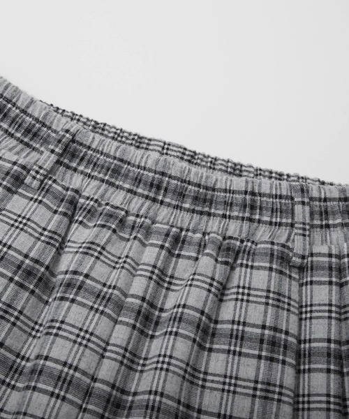 EIGHTHMONTH(エイスマンス)の「リラックスチェックパンツ EM25a086【EIGHTHMONTH】(その他パンツ・レディース・グレー・S/M/L)」の3枚目の写真