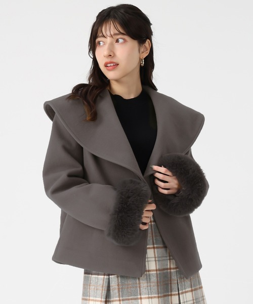 31 Sons de mode(トランテアン ソン ドゥ モード)の「2025秋冬新作 ビッグカラーショートコート(その他アウター・レディース・チャコールグレー/ブルー/グレイッシュベージュ・S/M)」の10枚目の写真