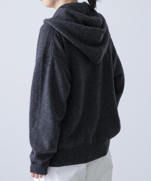 かぐれ（カグレ）の「ヤクウールフードマフラー（マフラー・レディース・モカ/チャコールグレー・FREE）」の14枚目の写真