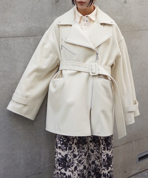 Ameri（アメリ）の「WOOL RIDERS COAT（ピーコート・レディース・アイボリー/ブラック・FREE）」の4枚目の写真