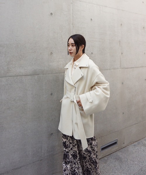 Ameri（アメリ）の「WOOL RIDERS COAT（ピーコート・レディース・アイボリー/ブラック・FREE）」の5枚目の写真