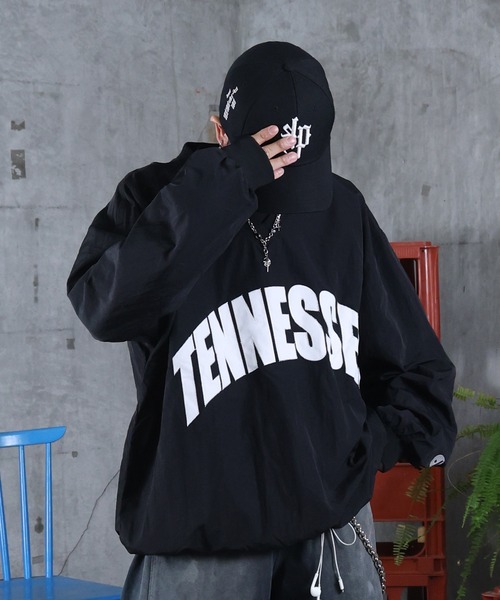 ILL'S(イルズ)の「Vネック ロゴ ナイロンスウェット メンズ レディース ユニセックス(スウェット・メンズ・ブラック/ブルー・L/M)」の21枚目の写真